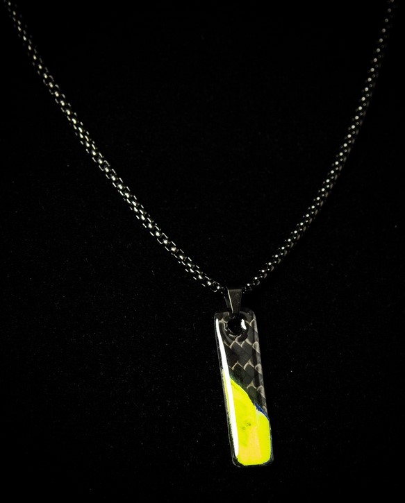 Pendentif Carbone WRT BMW M4 GT3