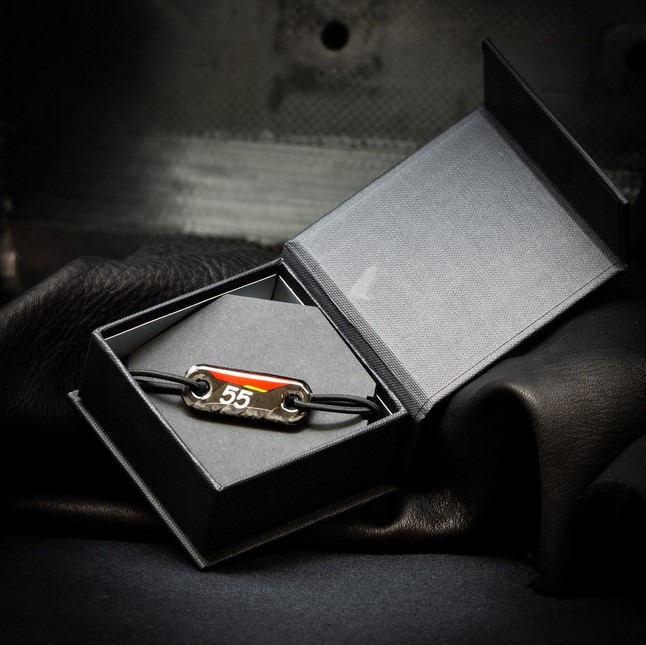 Bracelet F1 Ferrari Carlos Sainz Jr. Carbone