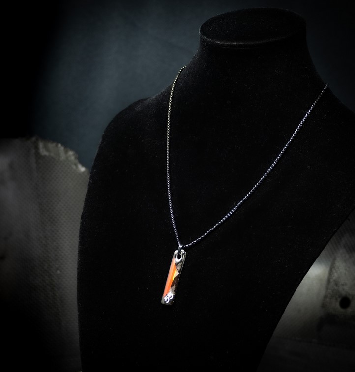 Pendentif Carbone F1 Carlos Sainz Jr